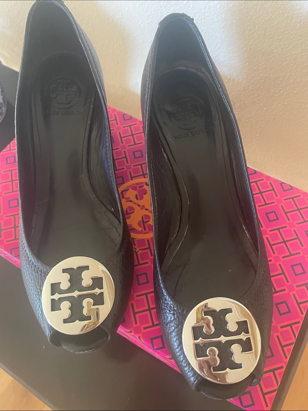 Tory Burch Black Leather Logo Peep-Toe Flats